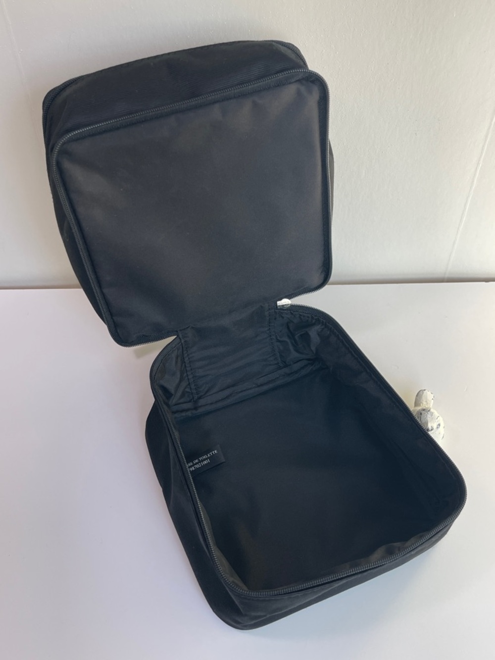 Dior Black Beauty Pouch Travel Case - Picture 13 of 15